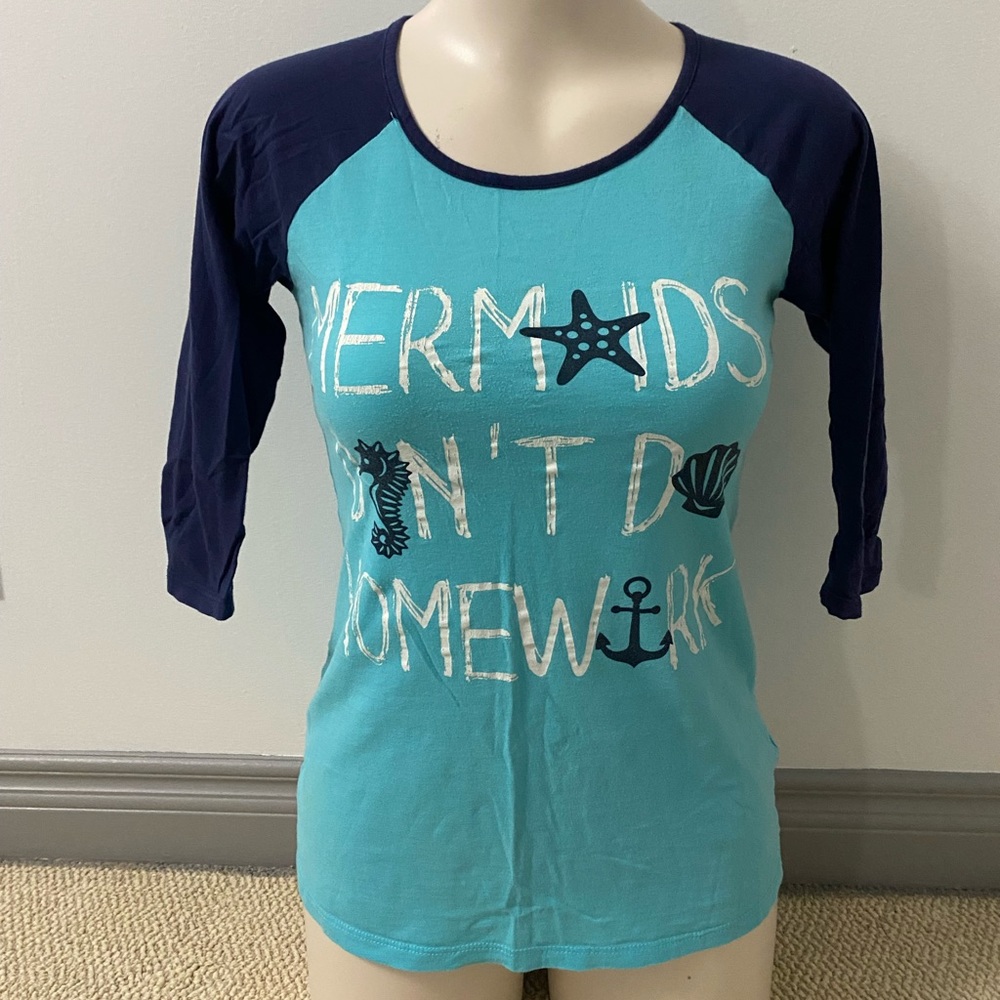 2/$20❤️- SHIRT | Kids Bongo Mermaid shirt size large (says medium)